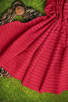 Bedsheet Glace Cotton 300 TC - Striped - Crimson Red Bedsheet Glace Cotton 300 TC - Striped - Crimson Red