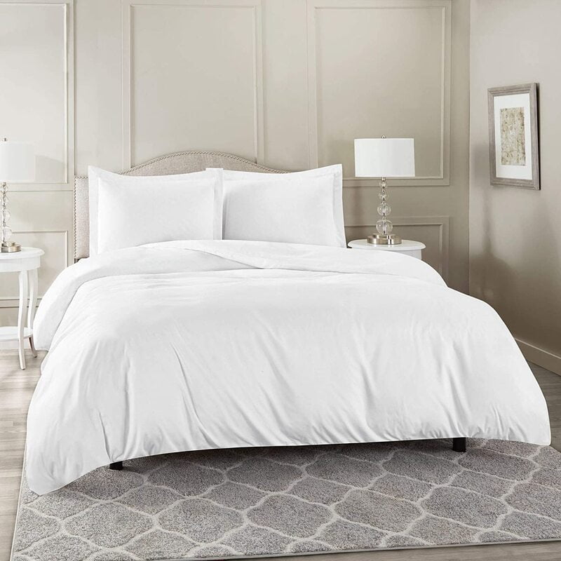 Duvet / Comforter Cover Microfiber 300 TC Plain Ultra soft - White Duvet / Comforter Cover Microfiber 300 TC Plain Ultra soft - White
