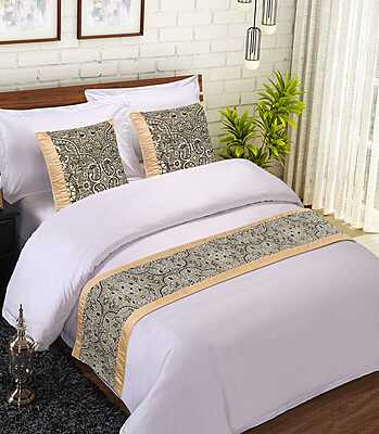 Sofrito Bed Runner with Cushion Cover - Ornate Collection - Golden Weave Bed Runner